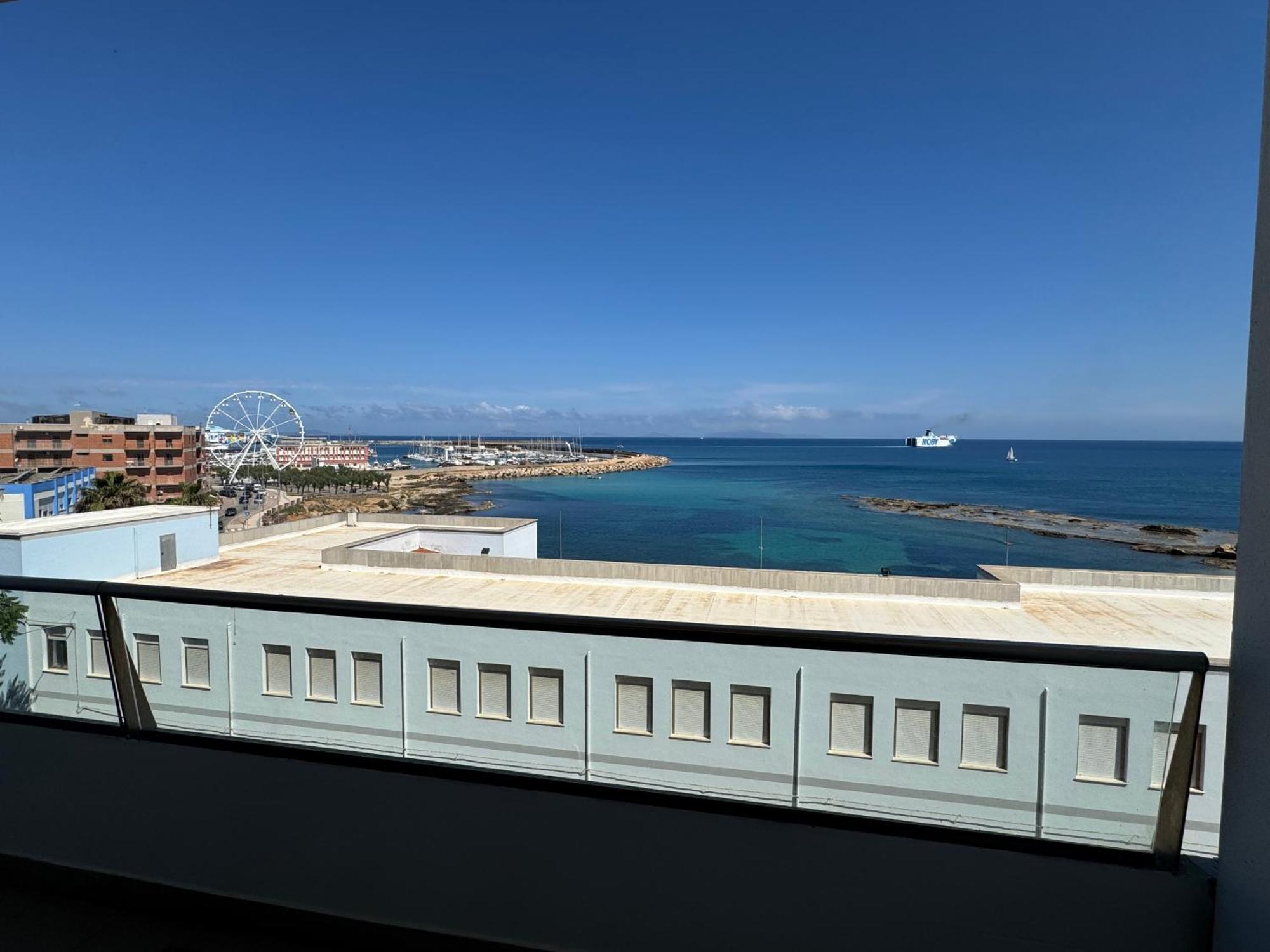 Appartamenti Lungomare Porto Torres Kültér fotó